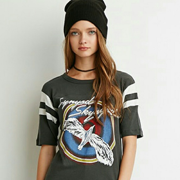 Forever 21 tee