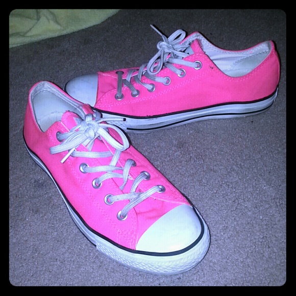 Mens size 8 hot pink converse