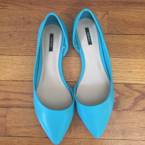 Forever 21 Pointy Toed Ballet Flats