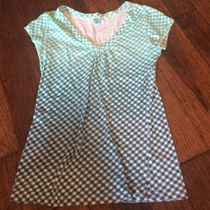Short sleeve dress shirt