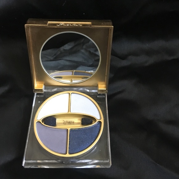 Divinora eye shadow quad