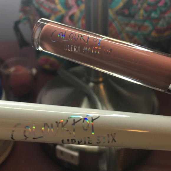 Colourpop 90's brown Matte lipsticks