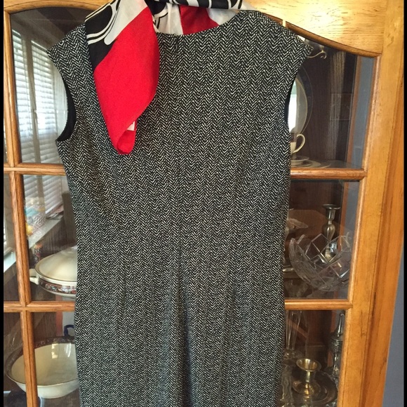 Travelsmith Helene sheath slimming dress 8 - Picture 2 of 4