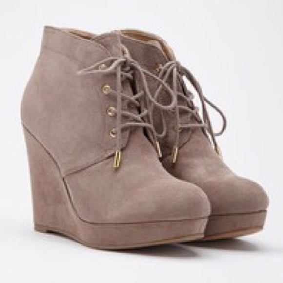 FOREVER 21 Taupe Lace Up Wedges