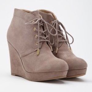FOREVER 21 Taupe Lace Up Wedges