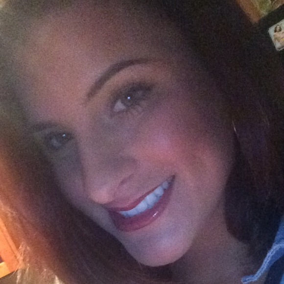 Meet your Posher, Genna