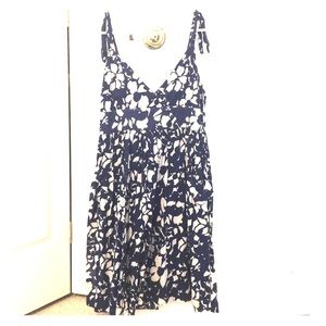 Adorable American Eagle summer dress hardly worn.