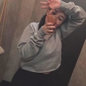 Meet your Posher, Anayanzi