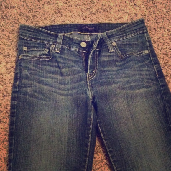 Levi jeans size 5
