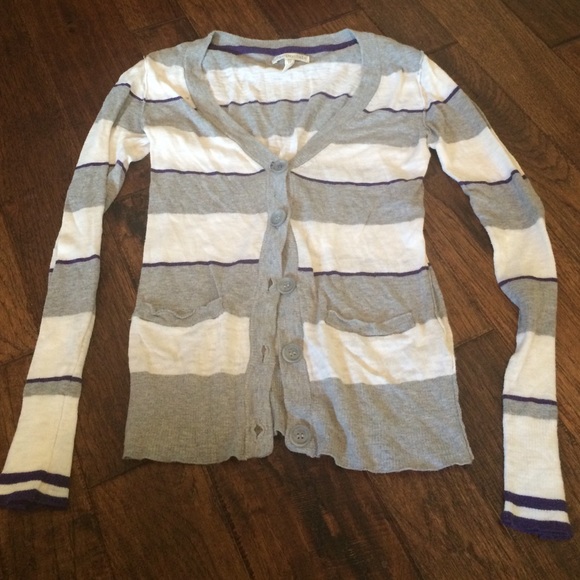 Sweater - Picture 1 of 1