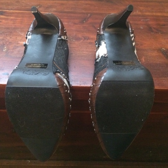 Unique Pumps - Picture 4 of 4