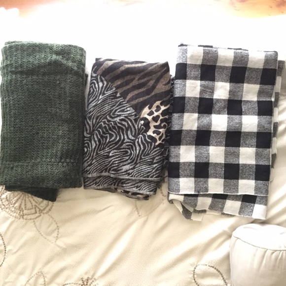 Scarfs