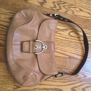 Coach Soho leather /buckle