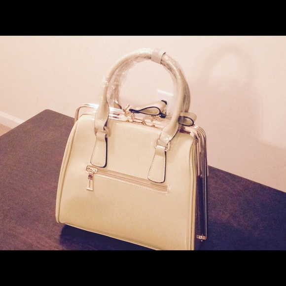 Handbag - Picture 2 of 2