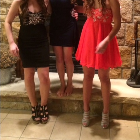 Dress - Picture 4 of 6