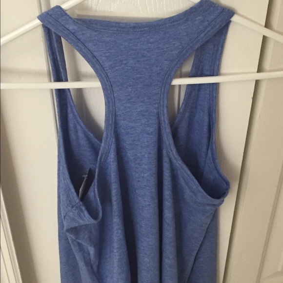 Gym top - Picture 2 of 2