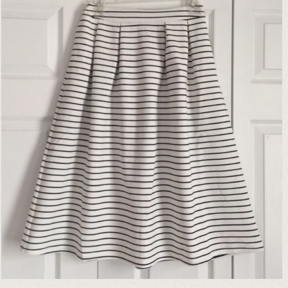 A-line skirt - Picture 3 of 4