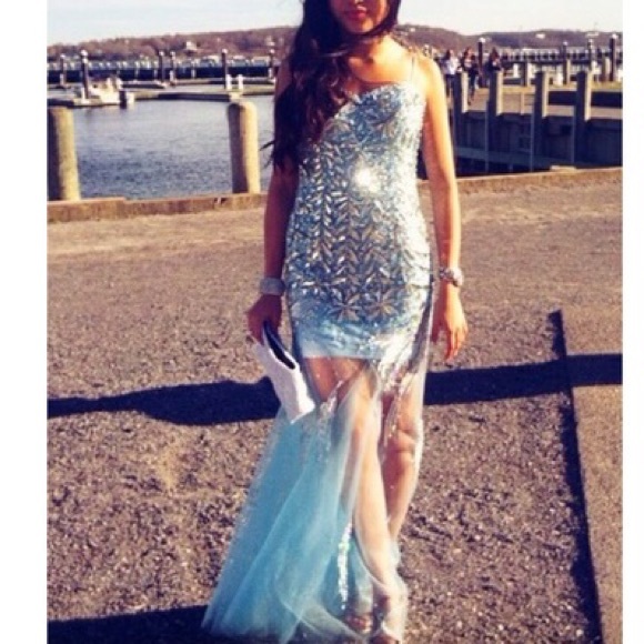 SOLD!!! Prom dress💙 - Picture 1 of 1