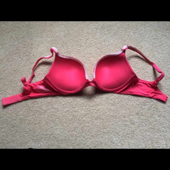 Victoria's Secret bra - Picture 3 of 4