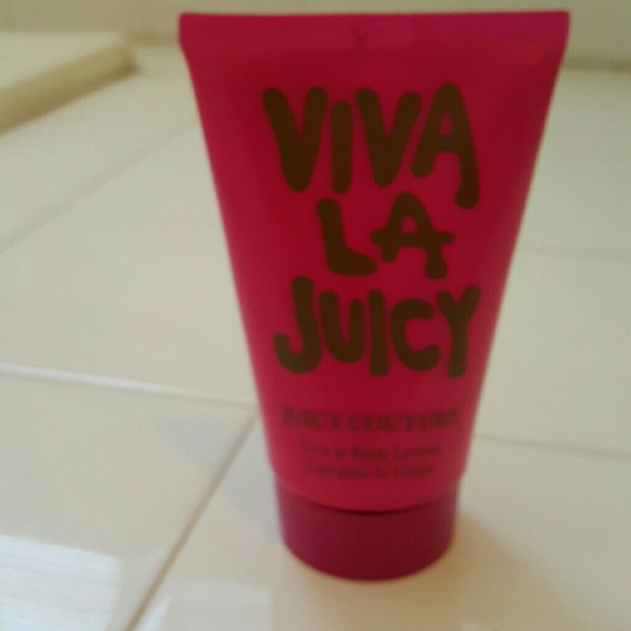 Juicy Couture Viva La Juicy body lotion