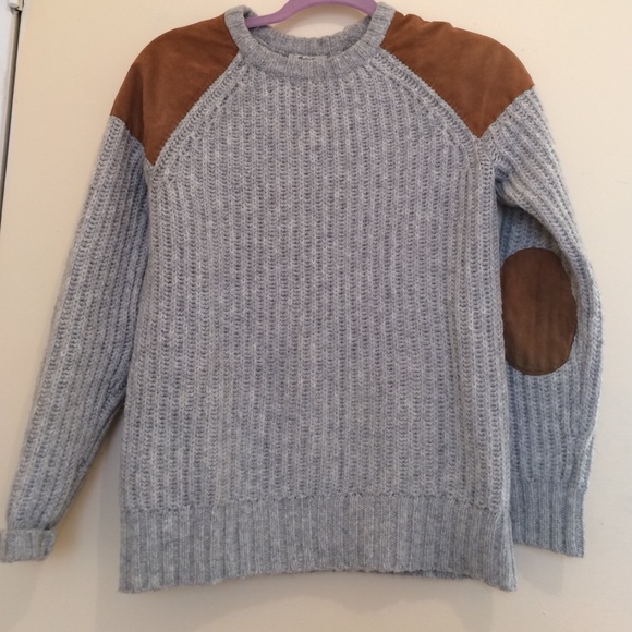 Grey sweater with suede patchwork