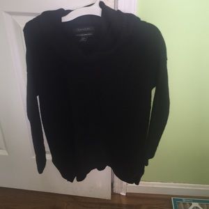 Mid arm black turtleneck sweater