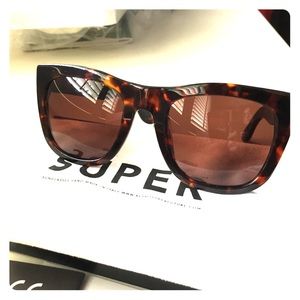 ❌SOLD❌Tortious Glam Wayfarer Sunglasses
