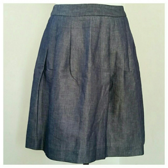 Pleated Side Pocket Skirt - Picture 2 of 4