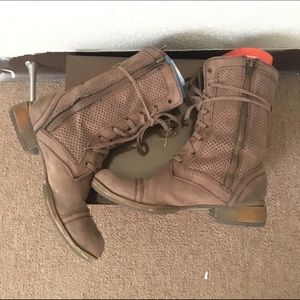 Tody Dover Combat Boots