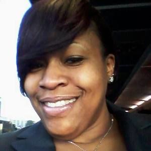 Meet your Posher, Stefanie