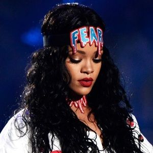 Meet your Posher, Joy