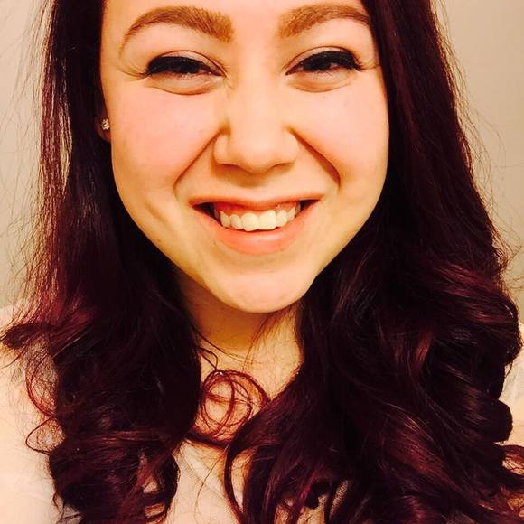 Meet your Posher, Briseyda - Picture 1 of 1