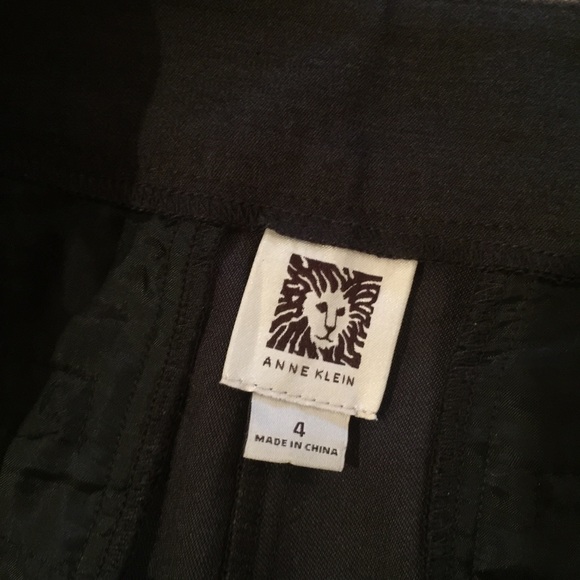 SOLD Anne Klein work bottom - Picture 3 of 3