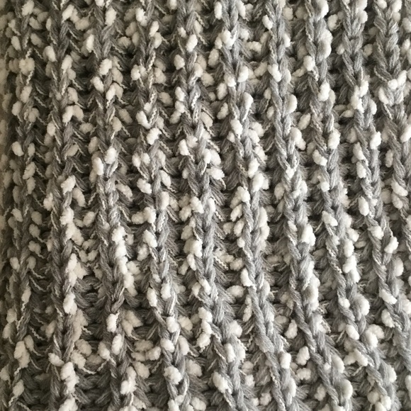 Scarf - Picture 2 of 3
