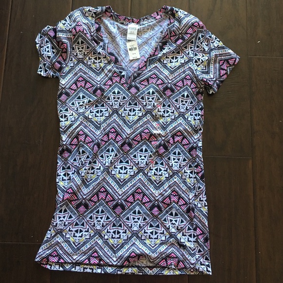 NWT VS PINK T-Shirt!