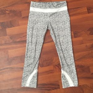 LuluLemon Cropped Running Leggings