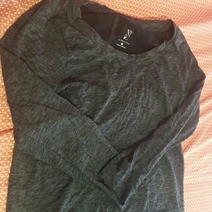 Long-sleeved tshirt