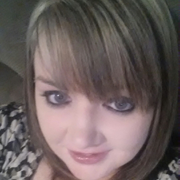 Meet your Posher, Becky - Picture 1 of 1