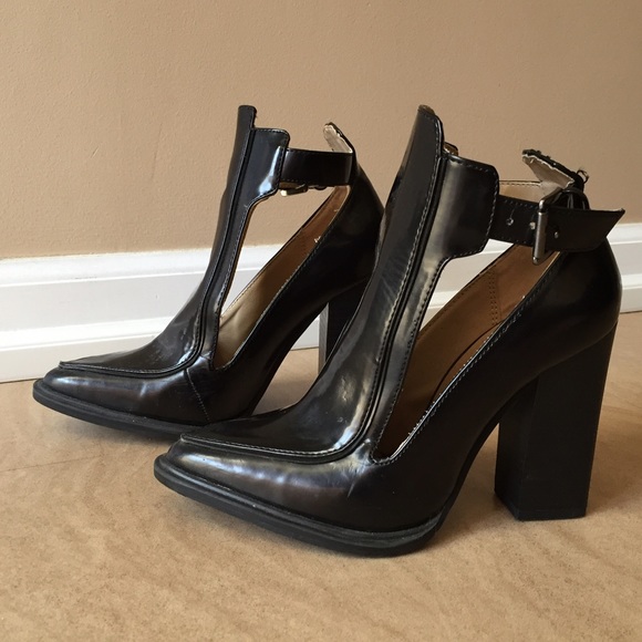 Zara Cut Out Leather Booties