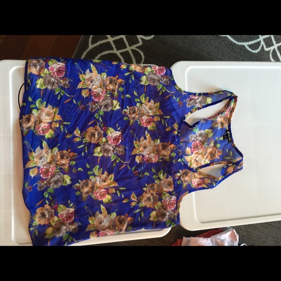 Flower tank top