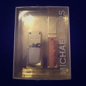 Michael Kors lip gloss and nail polish gift set