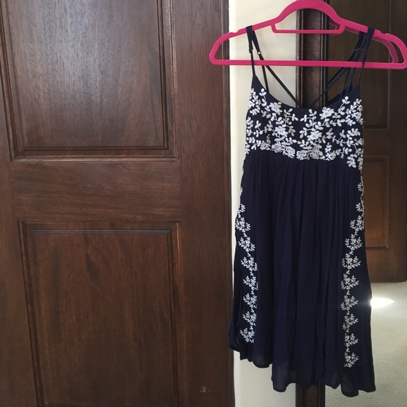 Sun dress - Picture 1 of 2