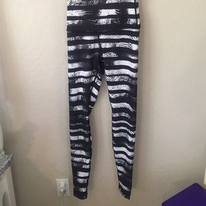 lululemon legging never worn