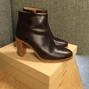 The RACHEL boot by APC in Marron Brown