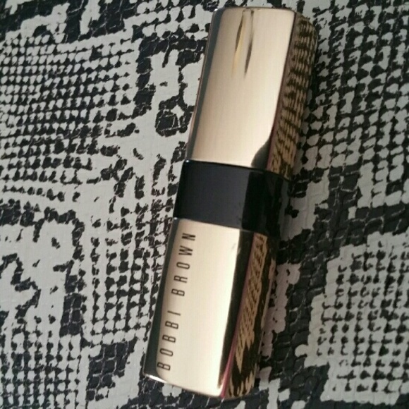 NEW! BOBBI BROWN LIPSTICK - Picture 4 of 4