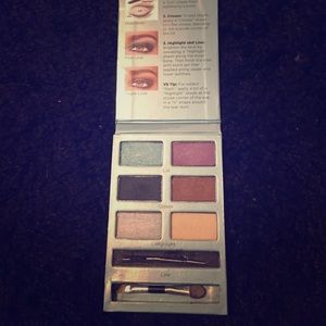 Victoria's Secret Holiday Eyes palette