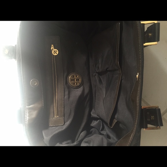 Tory Burch Black Leather Large Triple Compartment Perry Tote  Tory Burch large leather Black and Tan tote