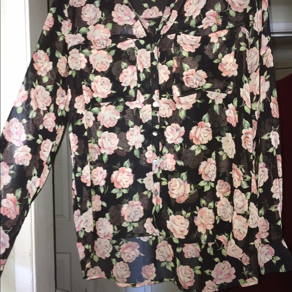 Floral forever 21 blouse - Picture 2 of 2