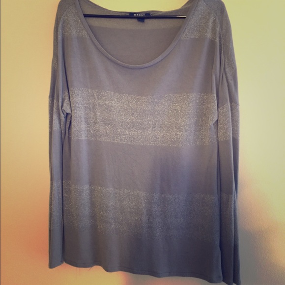 Long sleeve knit top