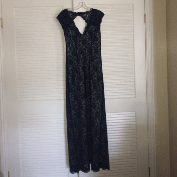 Long black lace with silver lining